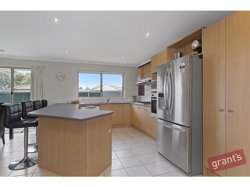 3 Tower Avenue, Narre Warren South VIC 3805