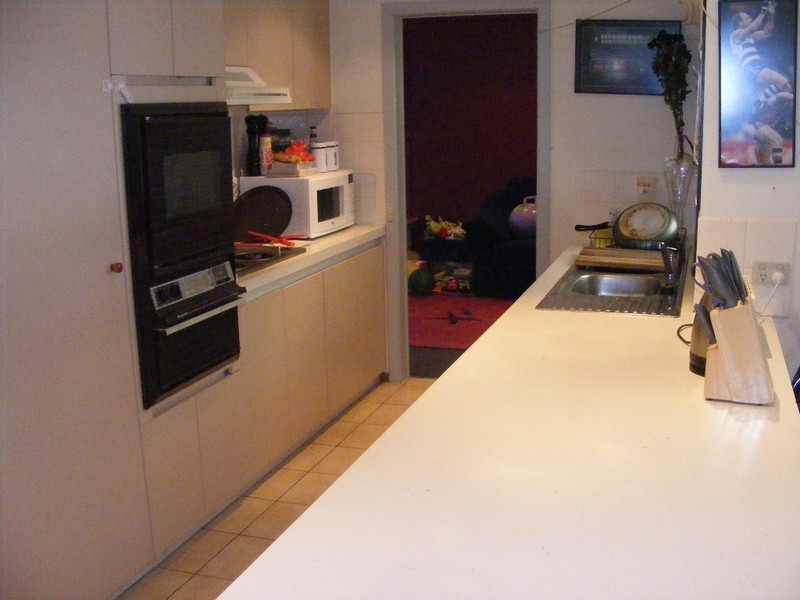 2 Weeden Crescent, Hallam VIC 3803