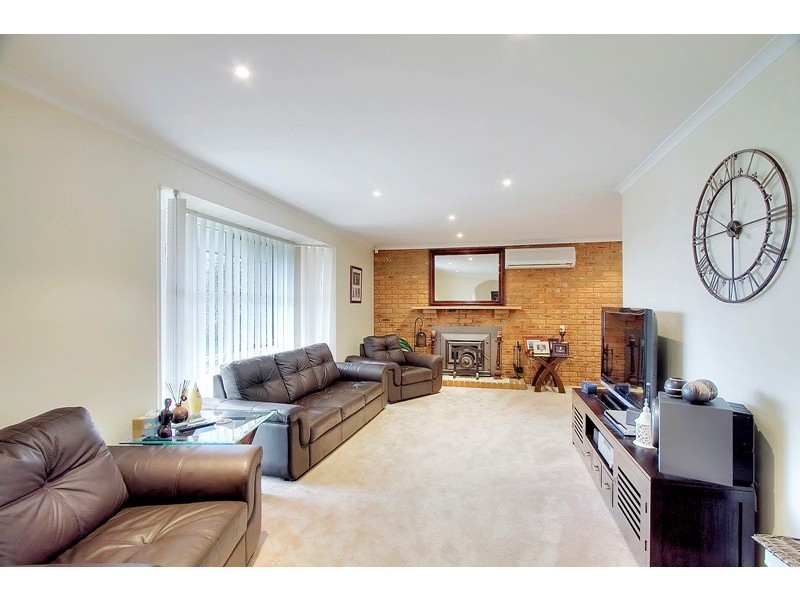 10 Fleetwood Drive, Narre Warren VIC 3805