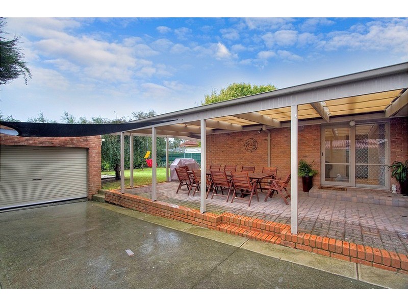 10 Fleetwood Drive, Narre Warren VIC 3805