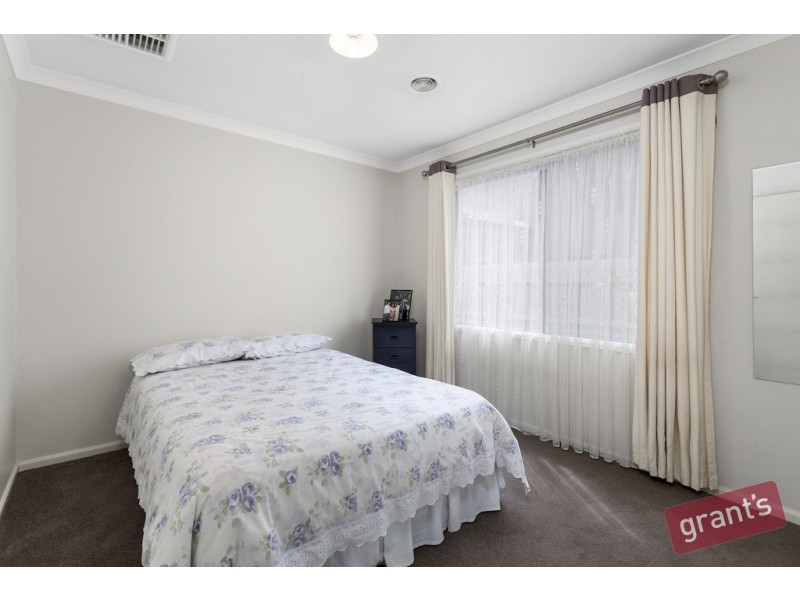 2 Mornmoot Court, Hallam VIC 3803