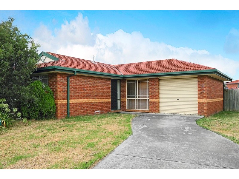 37 Sneddon Drive, Narre Warren South VIC 3805