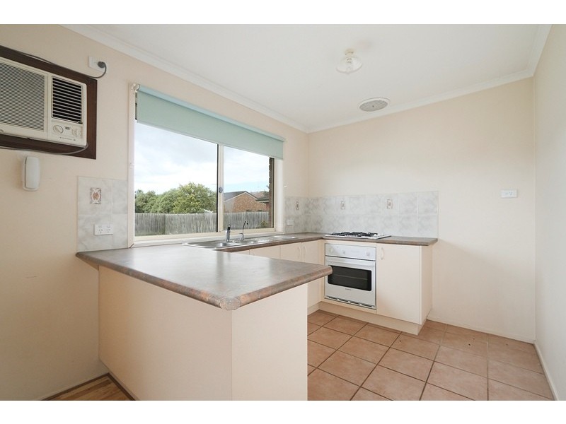 37 Sneddon Drive, Narre Warren South VIC 3805