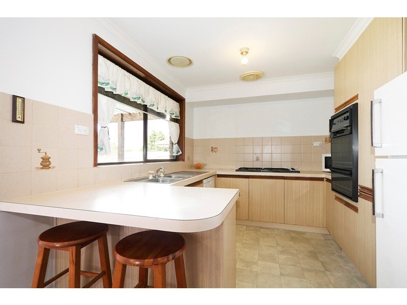 36 Nettle Drive, Hallam VIC 3803