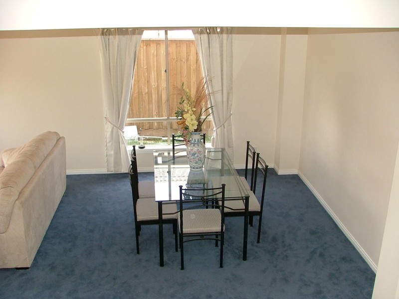 17 Lincoln Avenue, Berwick VIC 3806