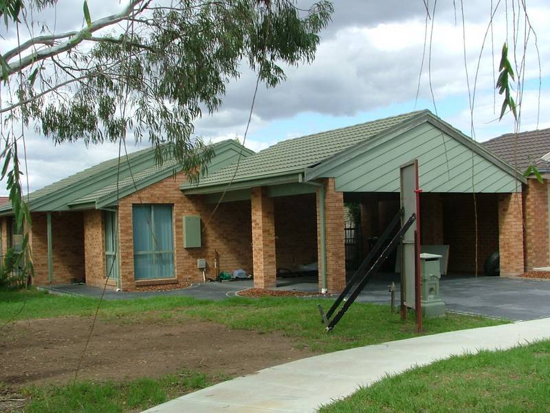 37 Strathaird Drive, Narre Warren South VIC 3805