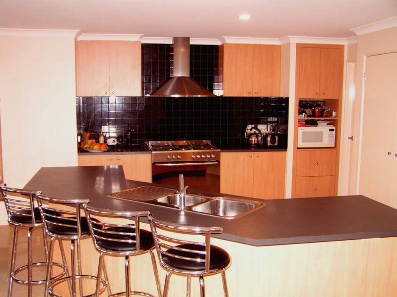 30 Fleet Street, Narre Warren South VIC 3805