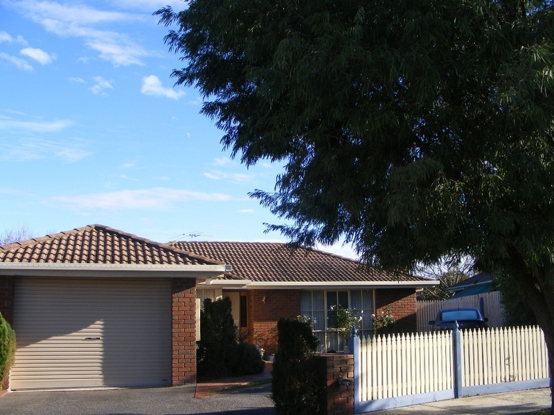 2 Claire Court, Narre Warren VIC 3805