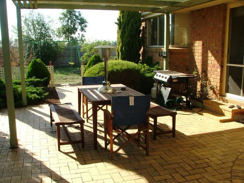 24 Baringa Park Drive, Narre Warren South VIC 3805