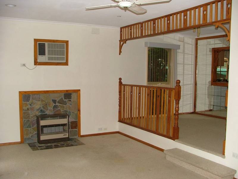 4 Lloyd Avenue, Narre Warren VIC 3805