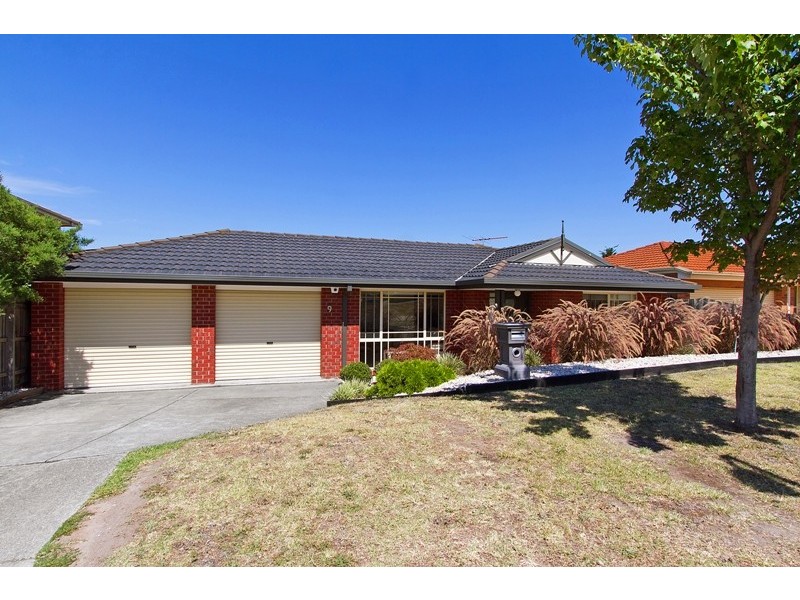 9 Lasiandra Circuit, Narre Warren VIC 3805