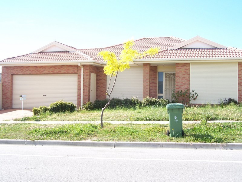 95 Amber Crescent, Narre Warren VIC 3805