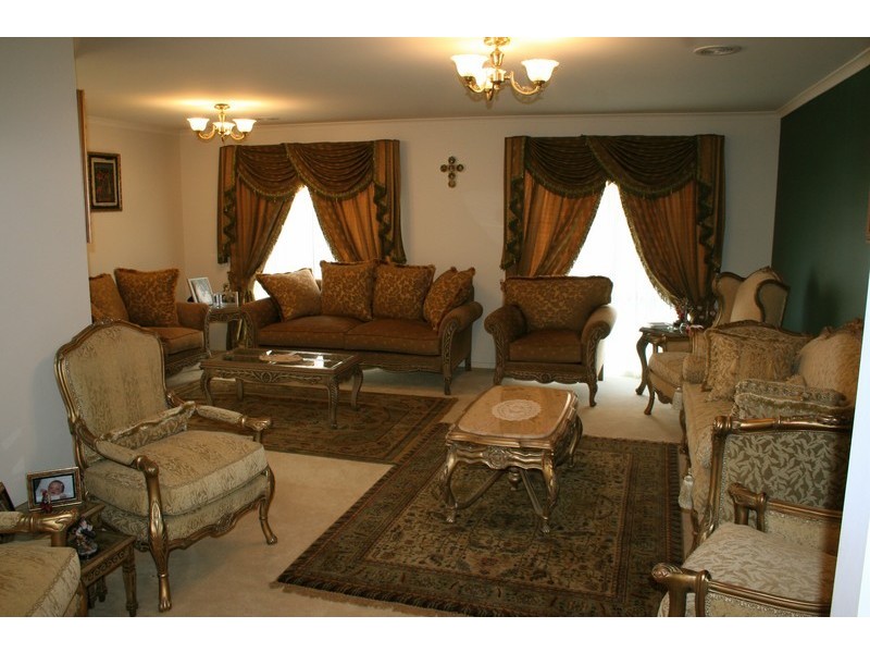 67 Sherwood Rd, Narre Warren South VIC 3805