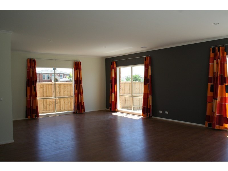 26 Ellen Road, Narre Warren South VIC 3805