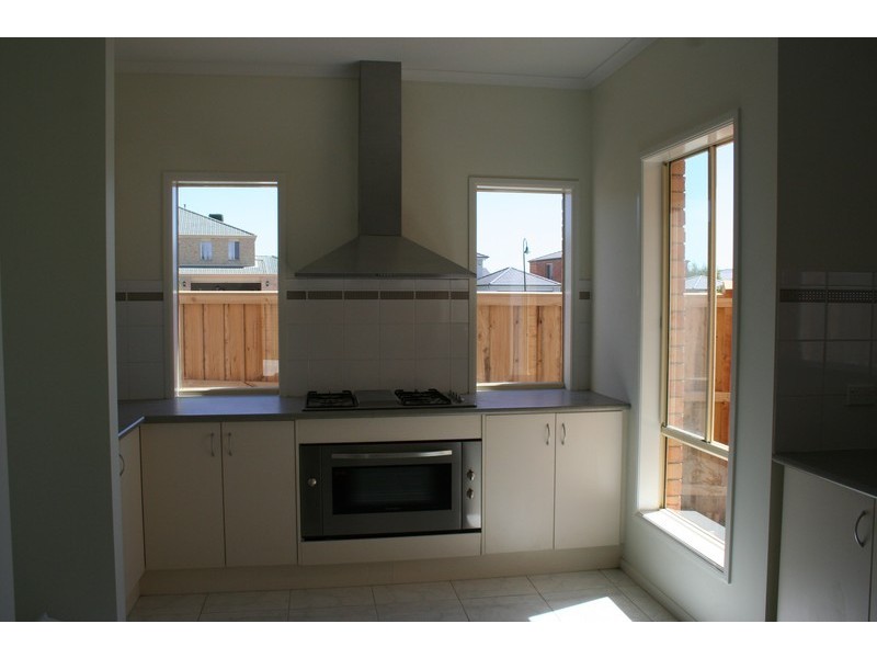 26 Ellen Road, Narre Warren South VIC 3805