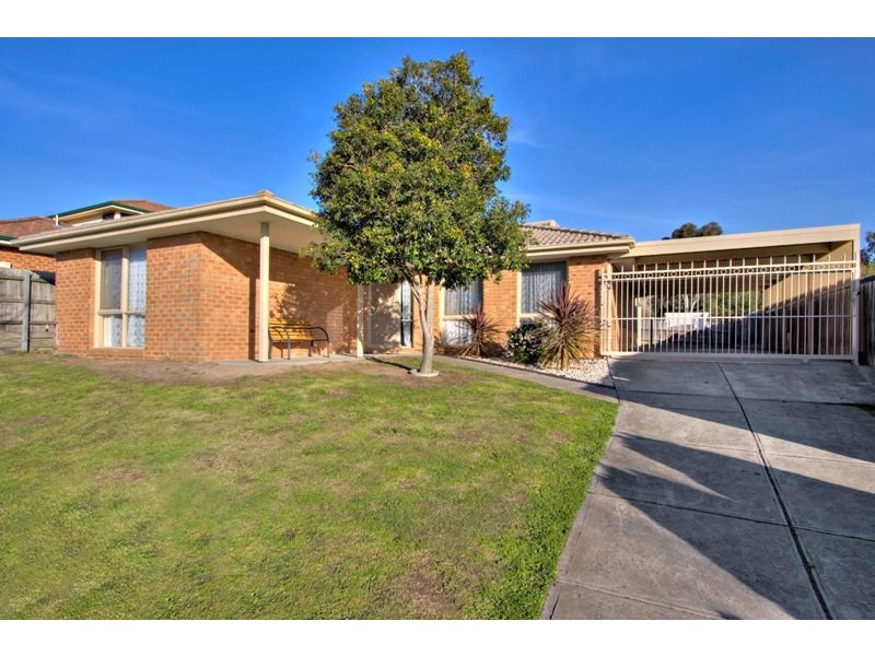 8 Pater Close, Narre Warren VIC 3805