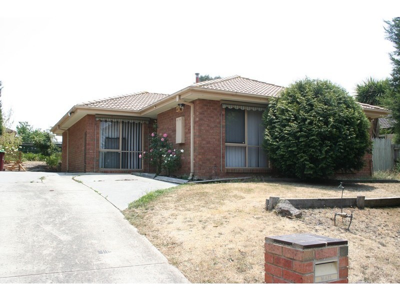 32 George Chudleigh Drive, Hallam VIC 3803