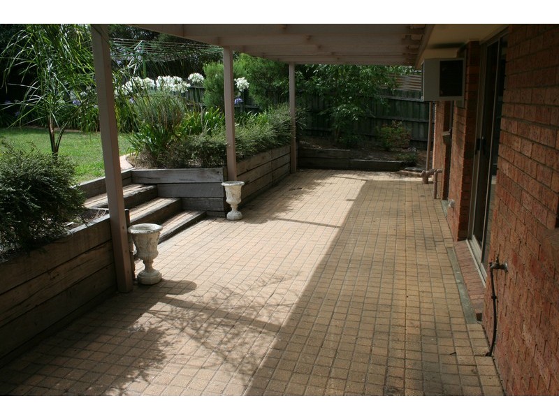 32 George Chudleigh Drive, Hallam VIC 3803