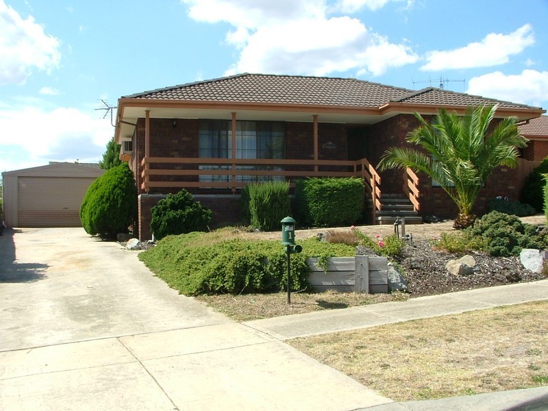 1 Laurus Court, Narre Warren VIC 3805