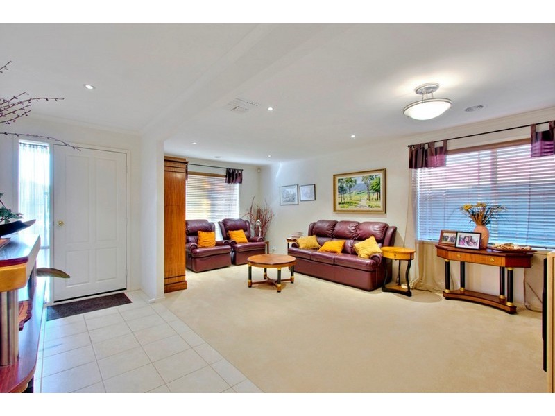 17 Shay Close, Narre Warren South VIC 3805