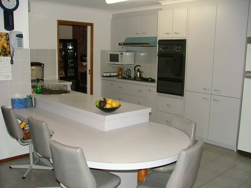 19 Weeden Crescent, Hallam VIC 3803