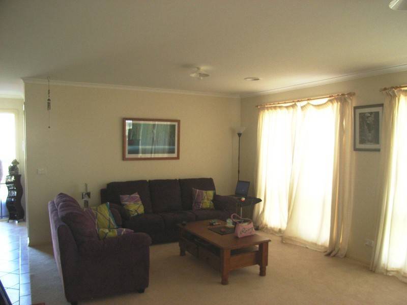 23 Burlington Chase, Hampton Park VIC 3976