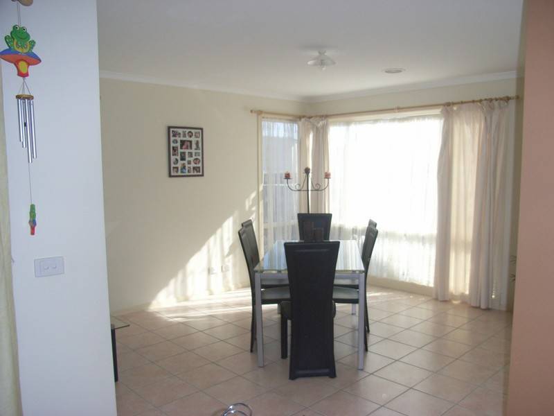 23 Burlington Chase, Hampton Park VIC 3976