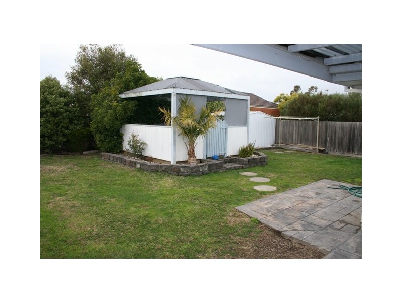 8 Kew Court, Narre Warren VIC 3805