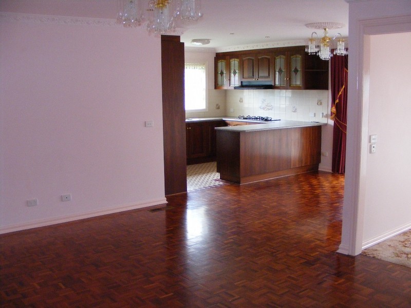 24 Frederick Rise, Narre Warren South VIC 3805