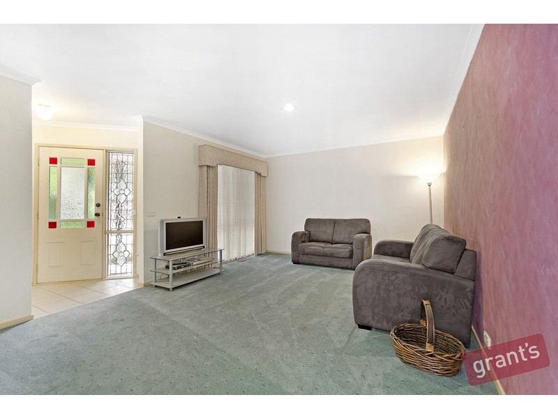 6 Clarinda Drive, Narre Warren VIC 3805