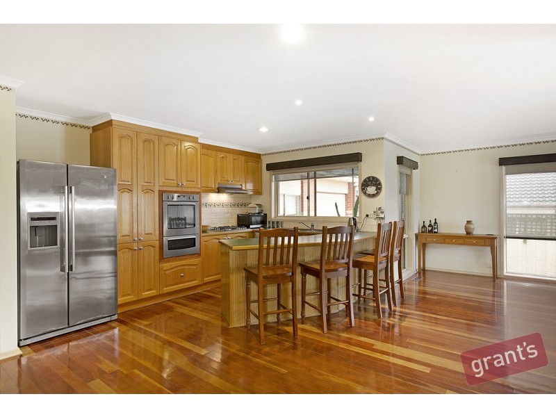 6 Clarinda Drive, Narre Warren VIC 3805