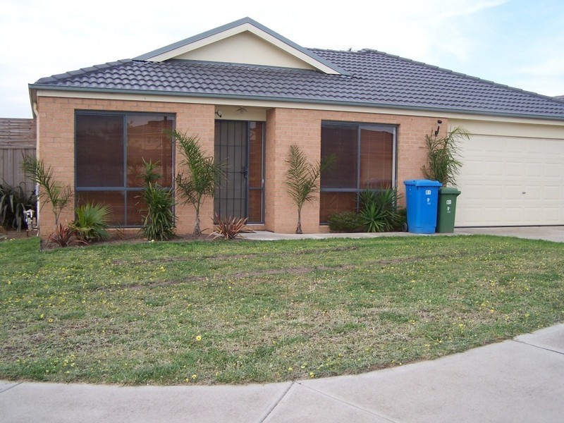 51 Kingston Avenue, Narre Warren South VIC 3805