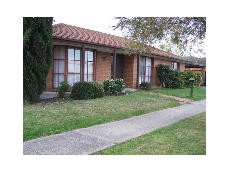 12 Denver Dve, Narre Warren VIC 3805