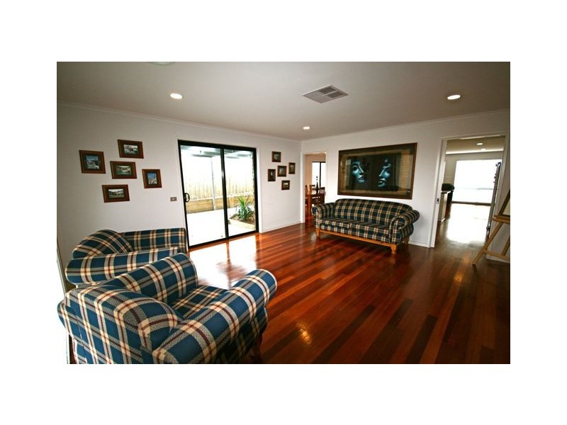 1 Tuileries Rise, Narre Warren South VIC 3805