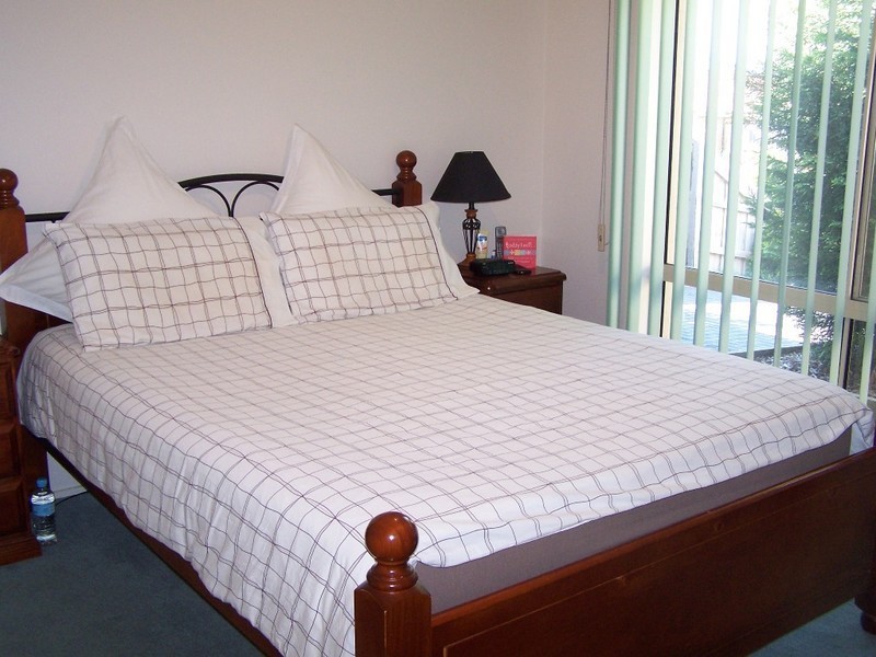 68 Amberly Park Drive, Narre Warren South VIC 3805