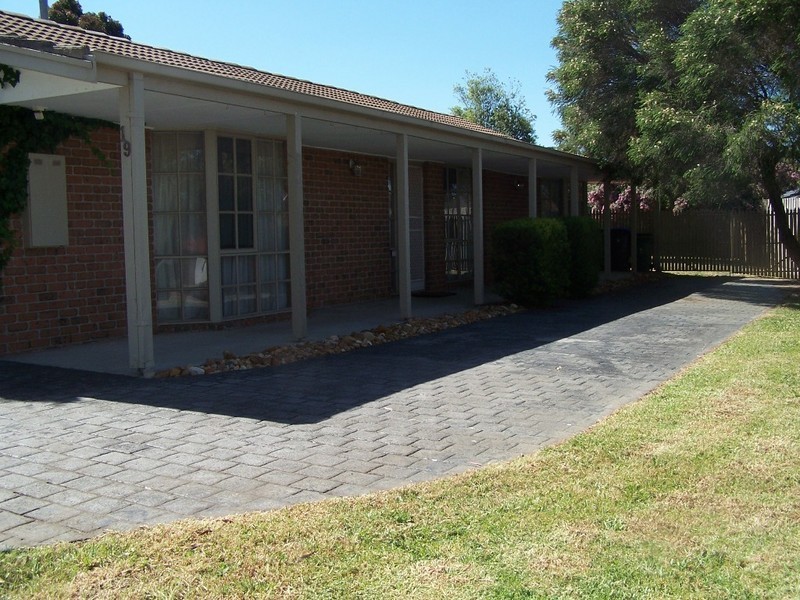 19 Poorinda Rise, Narre Warren VIC 3805