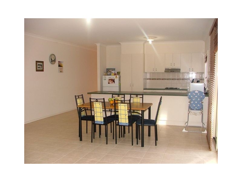 15 Hadley Circuit, Narre Warren South VIC 3805