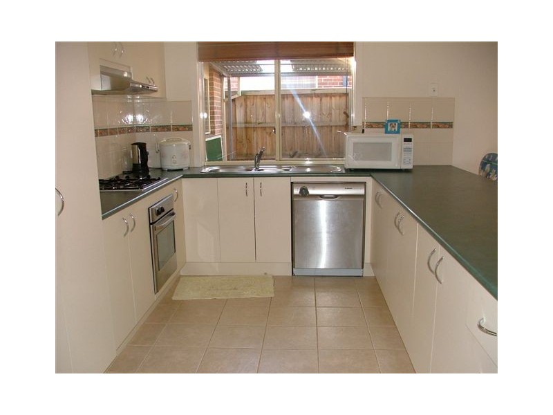 15 Hadley Circuit, Narre Warren South VIC 3805