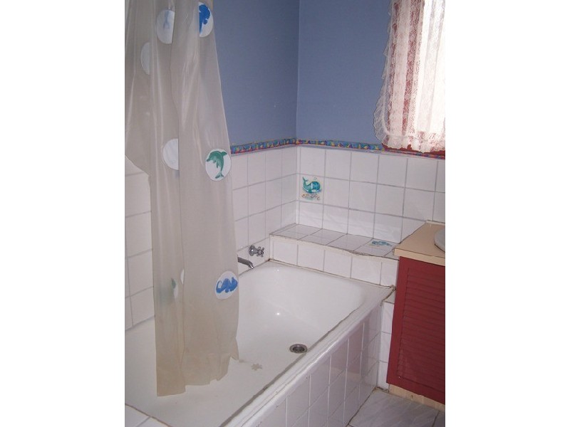 2 Lancaster Avenue, Narre Warren VIC 3805