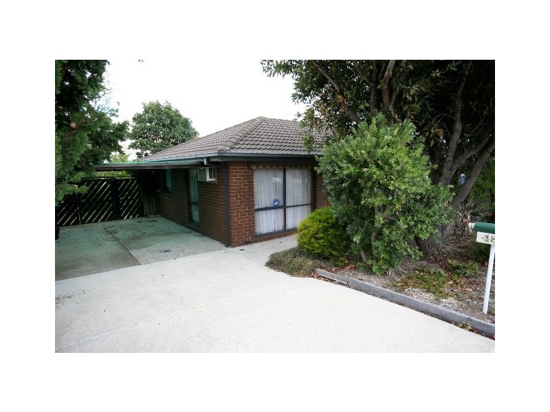 48 Hinrichsen Drive, Hallam VIC 3803