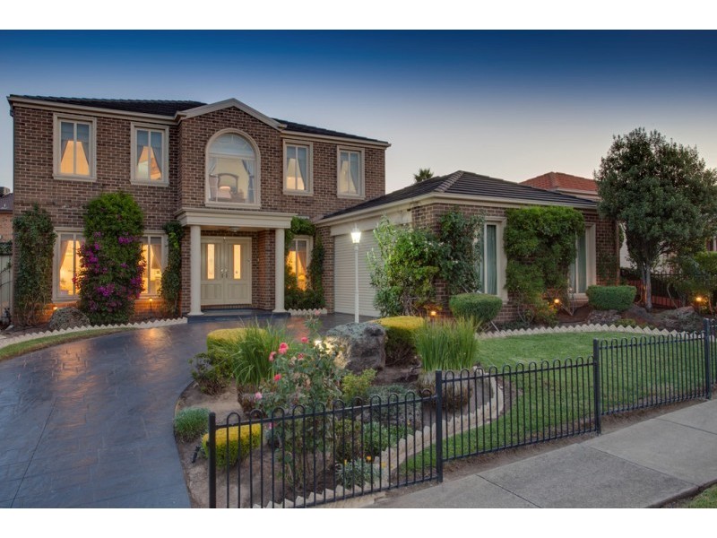 9 Homewood Boulevard, Hallam VIC 3803