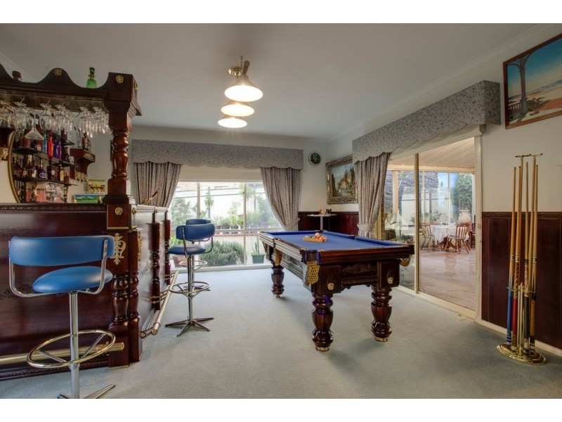 9 Homewood Boulevard, Hallam VIC 3803