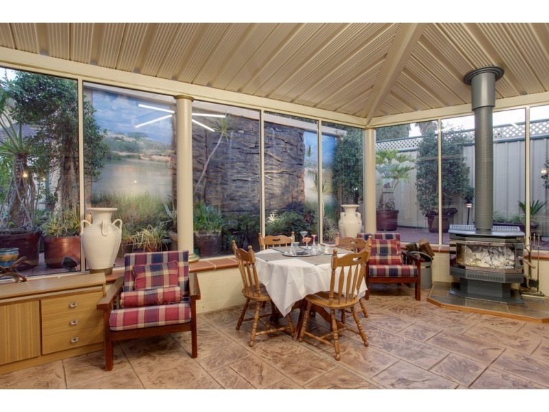 9 Homewood Boulevard, Hallam VIC 3803