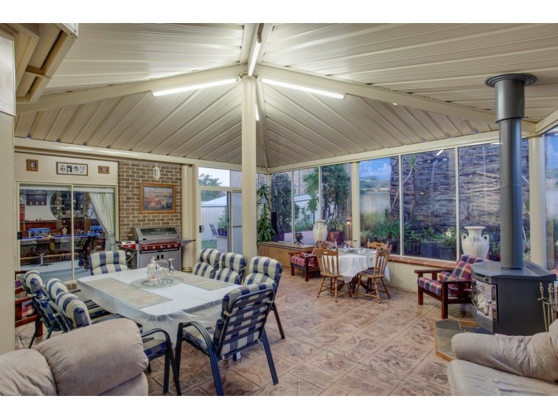 9 Homewood Boulevard, Hallam VIC 3803