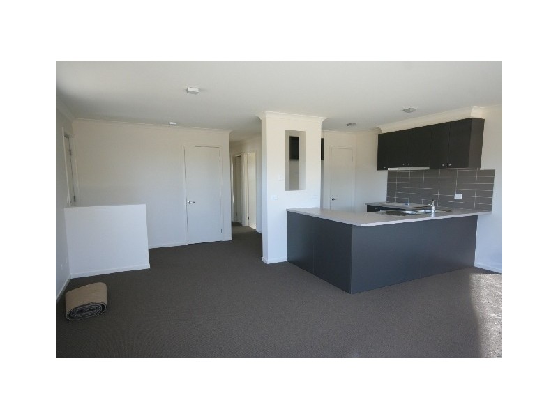 190 Paterson Drive, Lynbrook VIC 3975