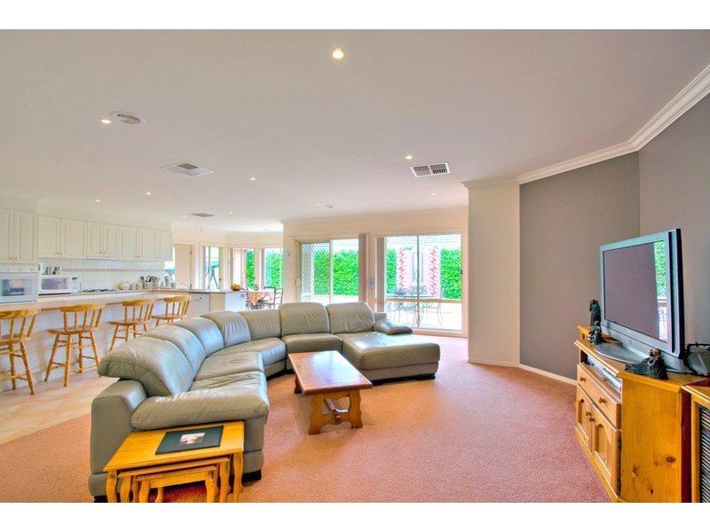 47 Loxley Boulevard, Narre Warren South VIC 3805