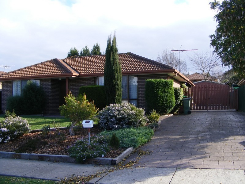 7 Murdoch Avenue, Narre Warren VIC 3805