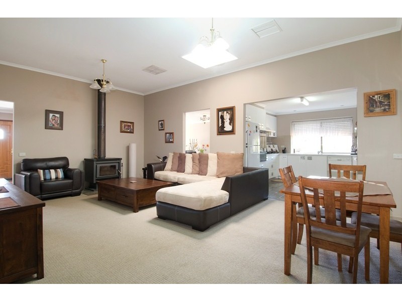 4 Laurus Court, Narre Warren VIC 3805