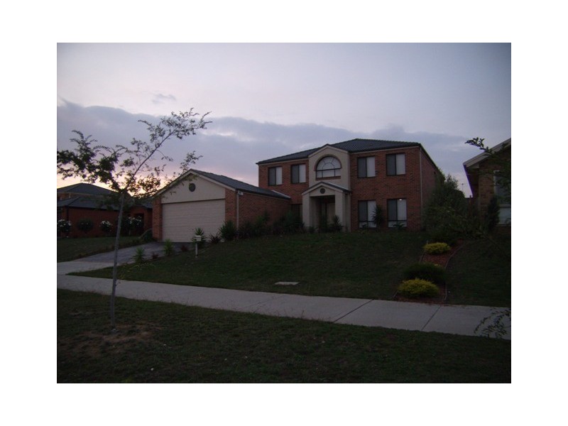 110 Robinswood Parade, Narre Warren South VIC 3805