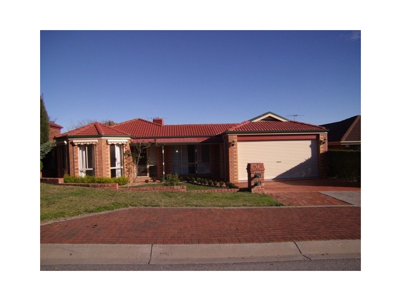 15 Bardsley Crt, Narre Warren VIC 3805